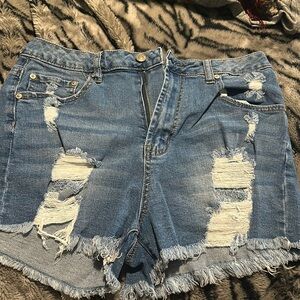 Almost famous denim shorts